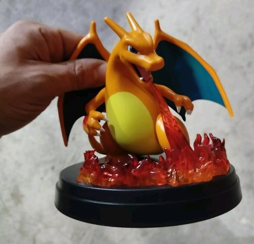 Statuetta pokemon charizard - statuetta,