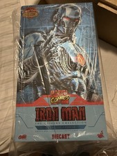 HOT TOYS CMS012 MARVEL IRON