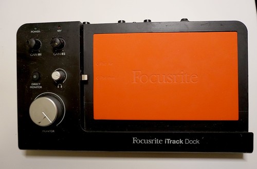 Focusrite itrack dock - itrack,