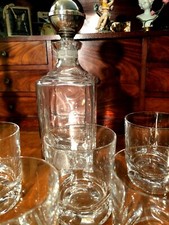 SERVIZIO PER LIQUORI IN