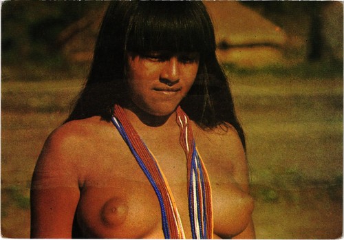 Moderno nudo etnico xingu - moderno,