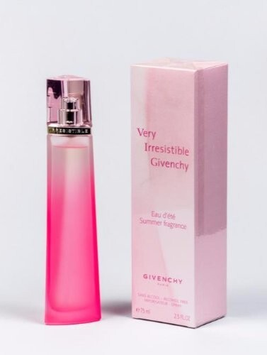 Givenchy very - ⭐⭐,
