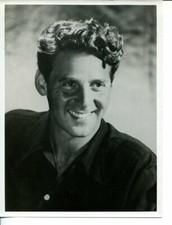 Jean-Pierre Aumont Bella