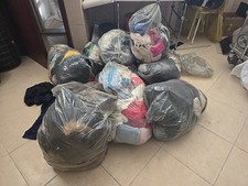 LOTTO STOCK ABBIGLIAMENTO USATO BOX 1 KG VESTITI MULTISTAGIONI MISTI.