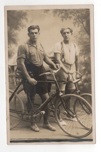 Foto burschen mit - burschen, fahrrad