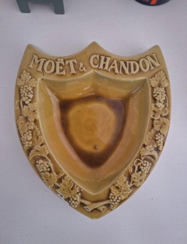 Moet chandon posacenere - moet,