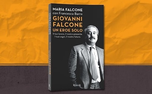 Giovanni falcone un eroe - -,