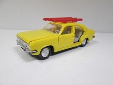 TRES RARE CHRYSLER 180 Galerie