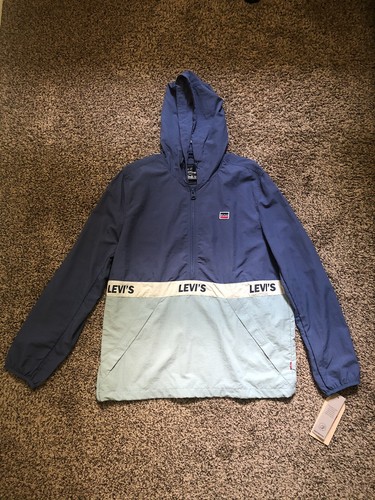 Nwt mens levi medium - levi’s,