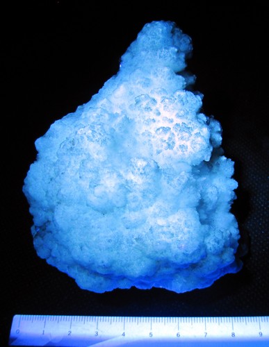 Minerali fluorescente campione