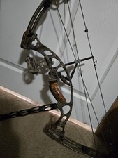 Hoyt Vipertec Right-Hand Bow