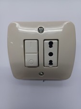 PRESA BIPASSO + INTERRUTTORE