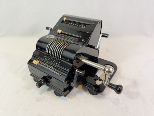 Calcolatrice meccanica - calcolatrice,