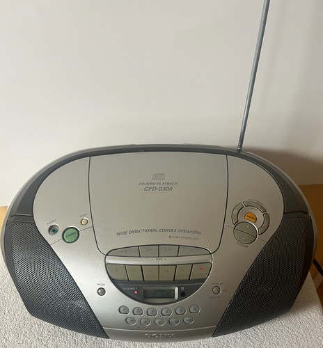 Sony cfd s300 megabass - sony,