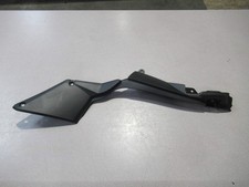 Cache latéral droit (Suzuki -