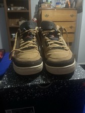 JORDANSPIZIKE LOW marrone-nero