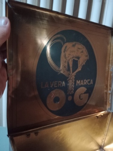 Vecchia scatola latta - scatola,