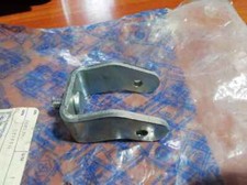 GIACENZA DI MAGAZZINO STAFFA SUPPORTO ANCORAGGIO SELLA PIAGGIO SI FL2  268634 N