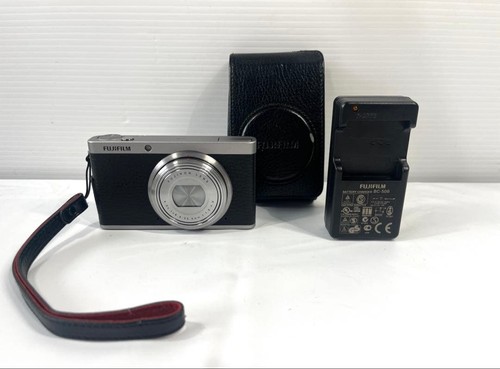 Fotocamera digitale compatta