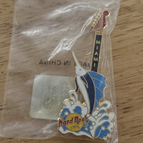 Hard rock cafe pin - hard,