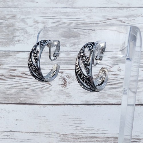 Vintage clip earrings - vintage,