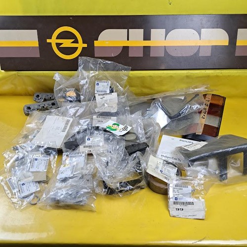 Kit ricambi auto opel parti - ricambi,