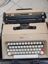 Macchina da scrivere Olivetti