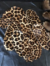 Ritagli di vera pelle di cavallino con stampa leopardata