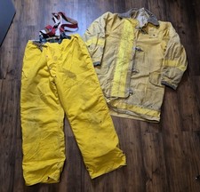 Cappotto e pantaloni tuta