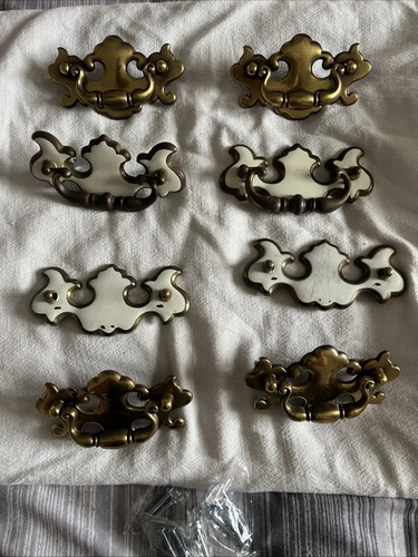 Cassettiera stile chippendale - stile,