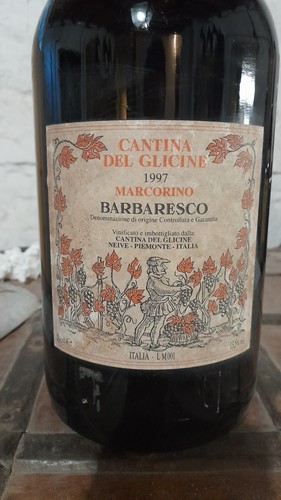 Vino vintage barbaresco docg - vino,