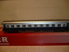 treno azzurro carrozza 2a classe B45202 Rivarossi tenuta sempre in scatola