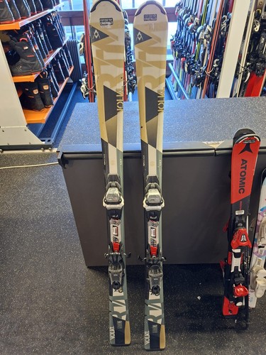 Sci adulto volkl - 147, cm