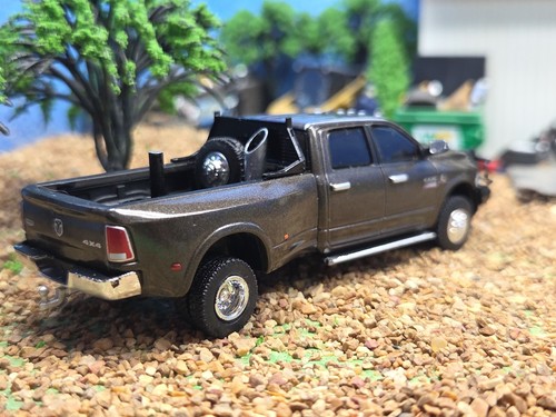 Custom made 2018 dodge - 1/64,