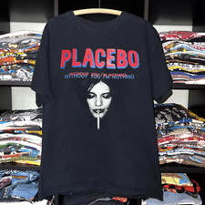 T-shirt nera con fascia