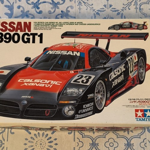 Tamiya nissan r390 gt1 - 1:24,