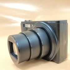 Fotocamera digitale compatta nera RICOH CX3 10MP testata con batteria e sched...