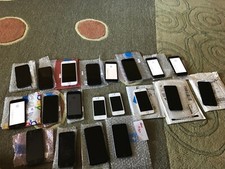 Lot of x20 Apple iPhones