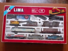 Lima grande scatola contenente