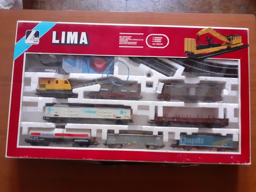 Lima grande scatola contenente