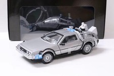 1:18 Hot Wheels DMC Delorean