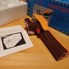 Bernina Hand Sewer  Macchina