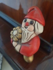 Thun gnomo rosso con fiore