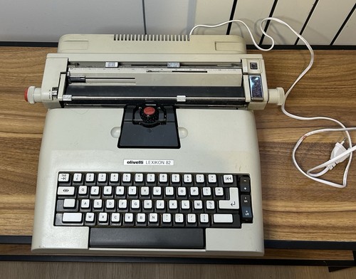 Macchina scrivere elettrica - macchina, da