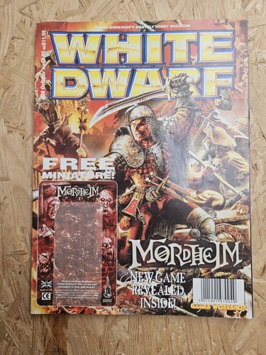Warhammer white dwarf - white,