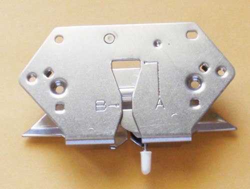 Alimentatore doppio filato