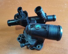 termostato completo per renault koleos/laguna-nissan xtrail motore 2.0dci