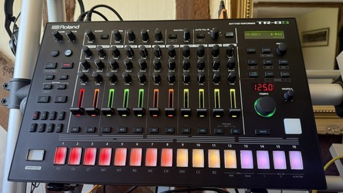 Roland drum machine - tr-8s,