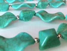 Collana lunga stile vintage, in finta pietra turchese, donna, usata