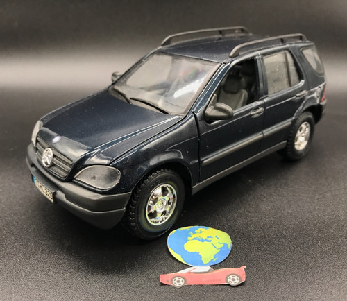 Maisto mercedes 320 - 320,